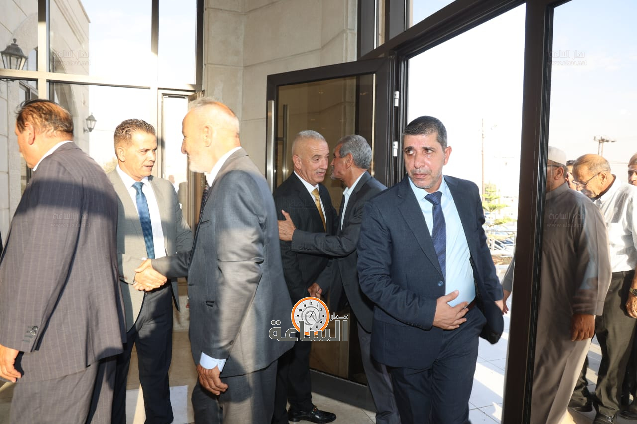 Madar Al-Saa Images 0.8864207864997369