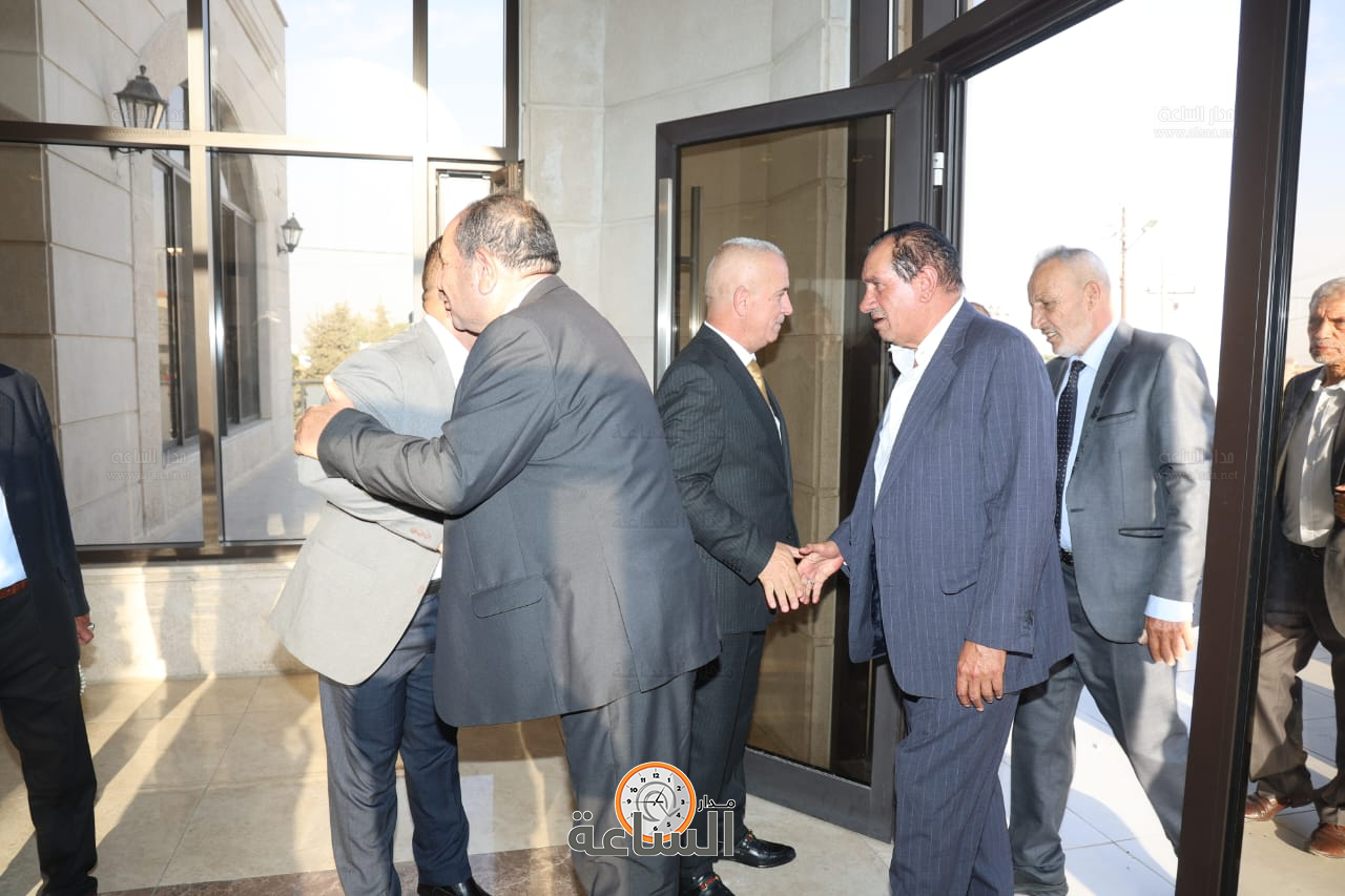 Madar Al-Saa Images 0.18483455826978845