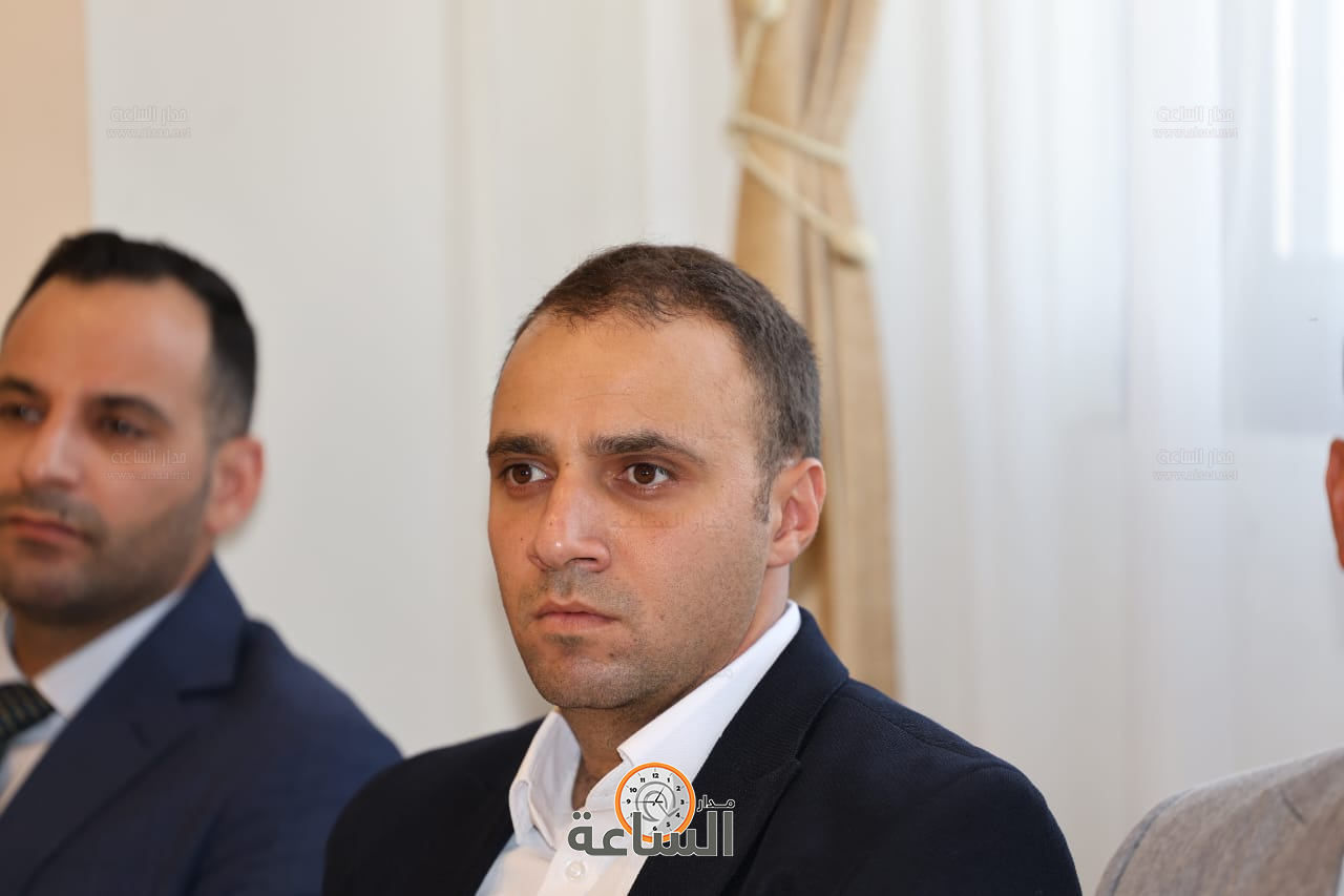 Madar Al-Saa Images 0.4608791342253702