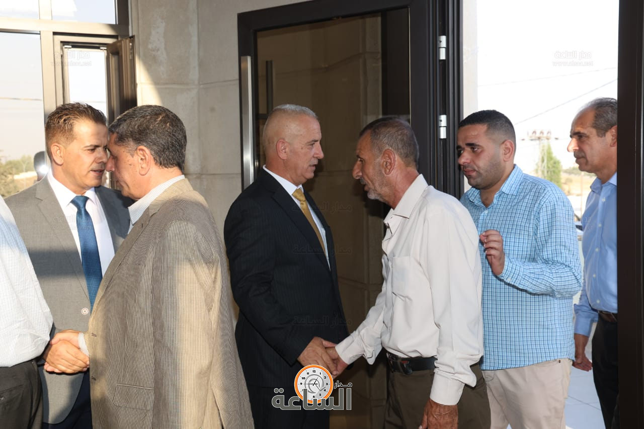 Madar Al-Saa Images 0.47286517838852116