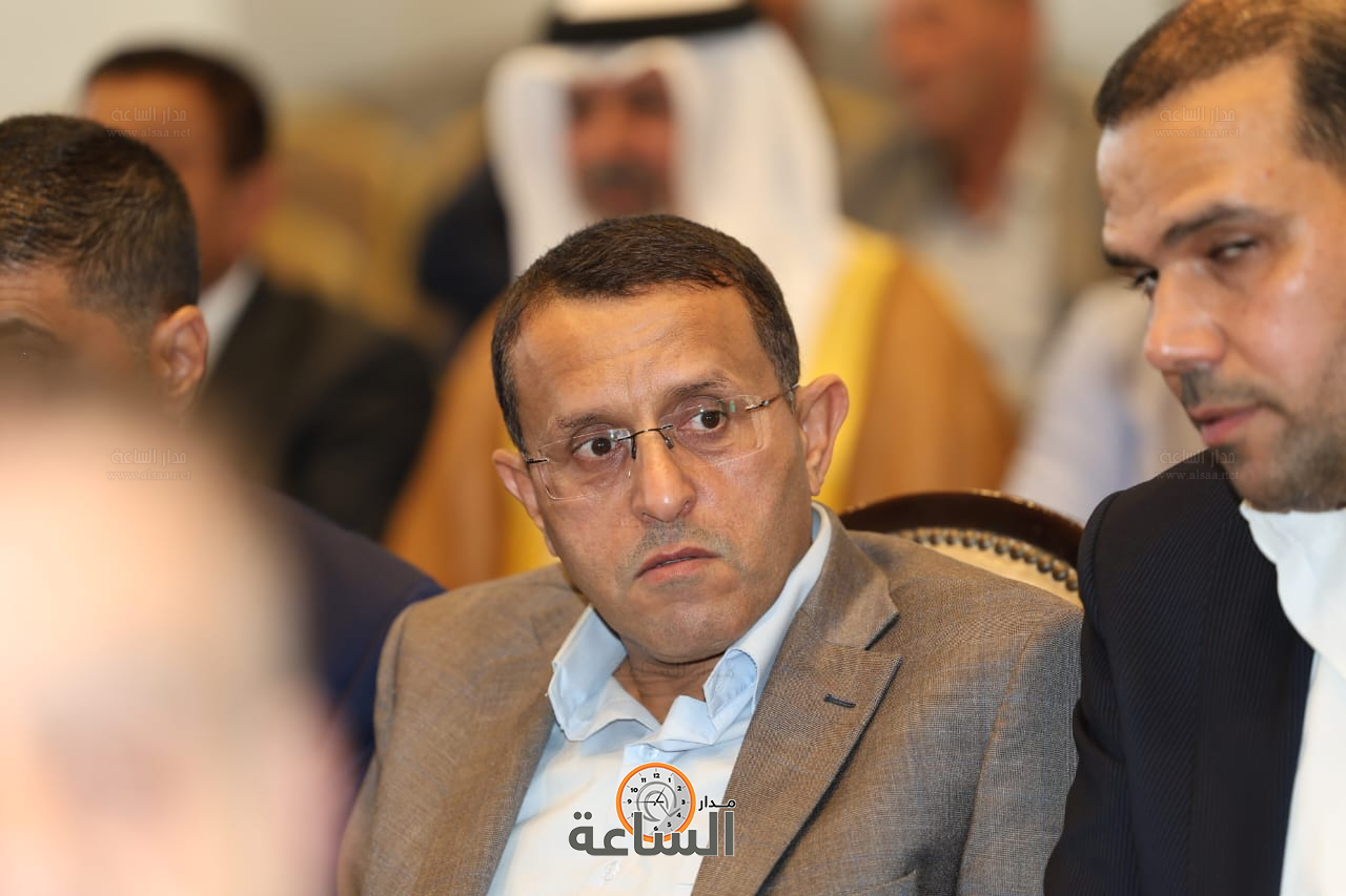 Madar Al-Saa Images 0.9309337855959082