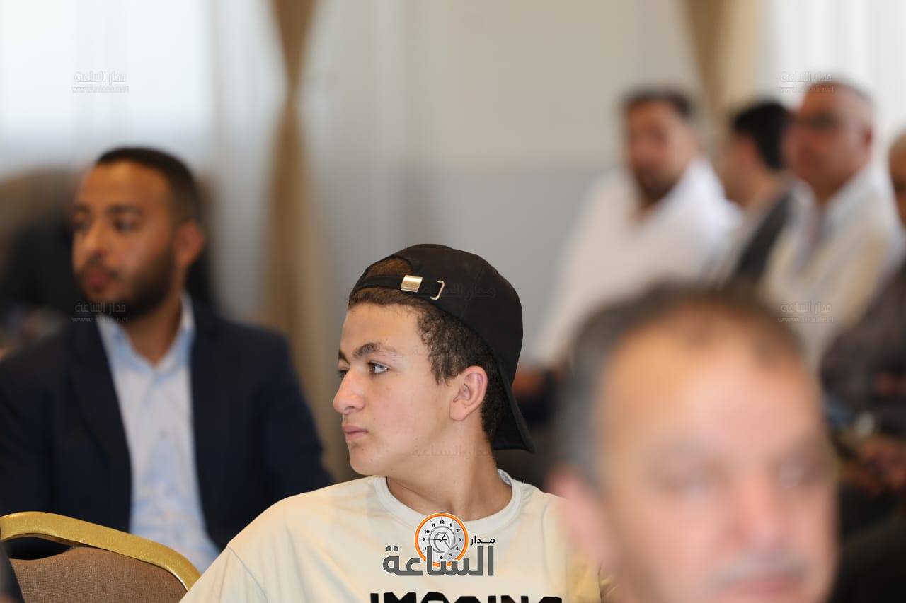 Madar Al-Saa Images 0.4904519508345817