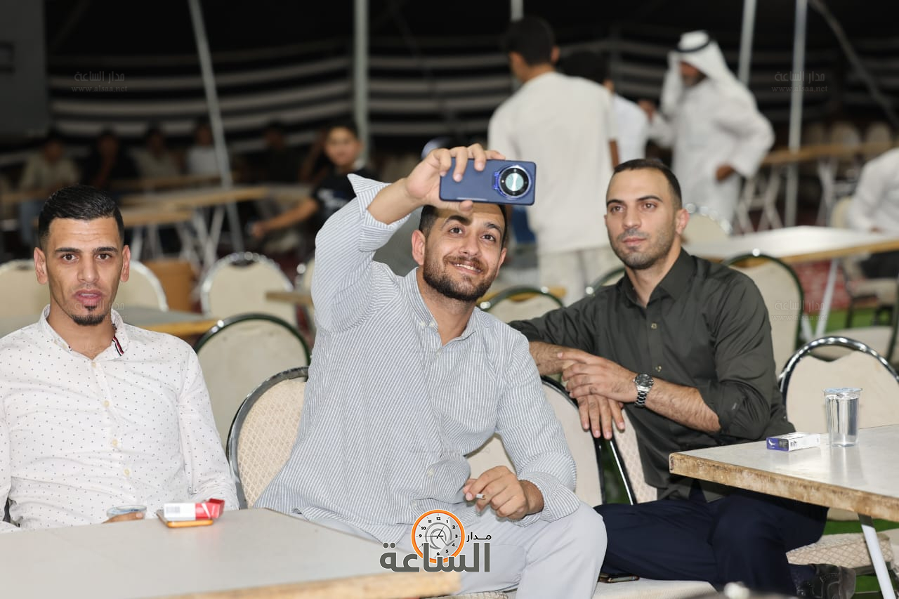 Madar Al-Saa Images 0.38419568025179895