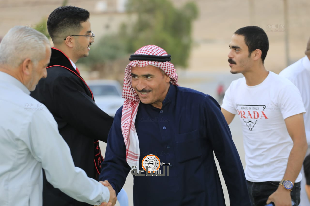 Madar Al-Saa Images 0.9135225905248565