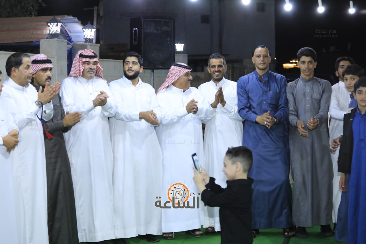 Madar Al-Saa Images 0.8106032338185871