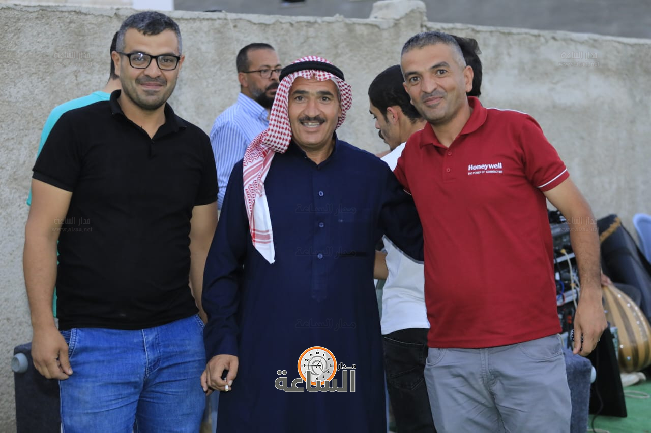 Madar Al-Saa Images 0.4691807360524579