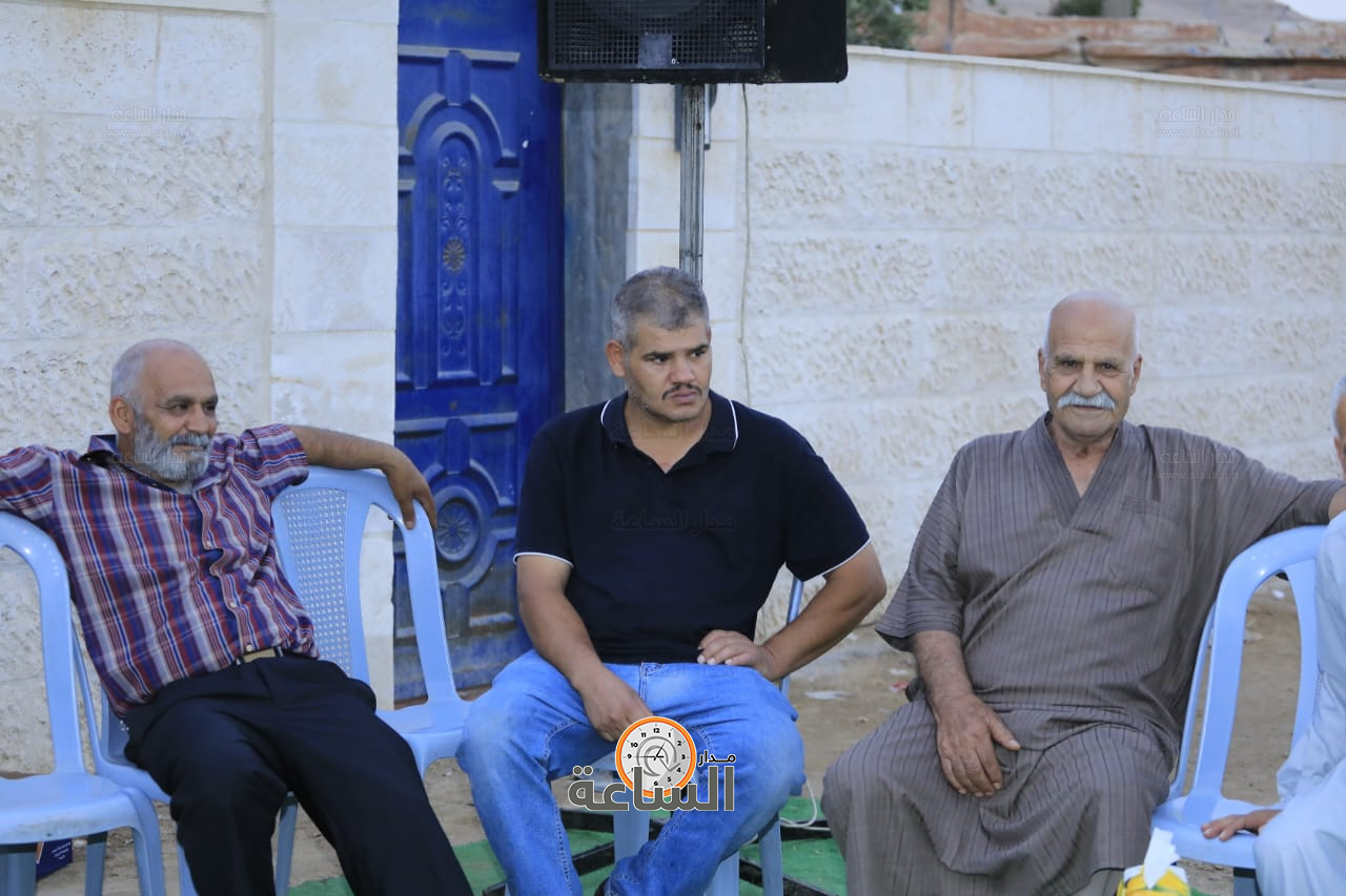 Madar Al-Saa Images 0.13123383713666203