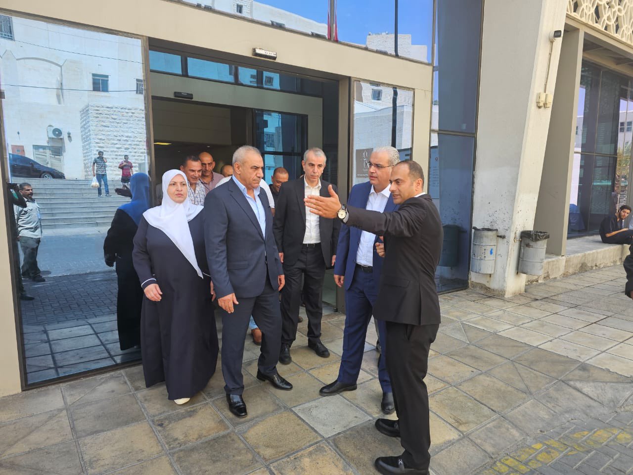 Madar Al-Saa Images 0.6157595399657729