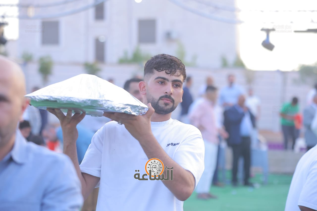 Madar Al-Saa Images 0.8770363297732665