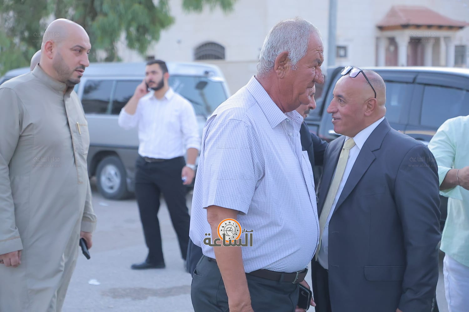 Madar Al-Saa Images 0.4235879168847756