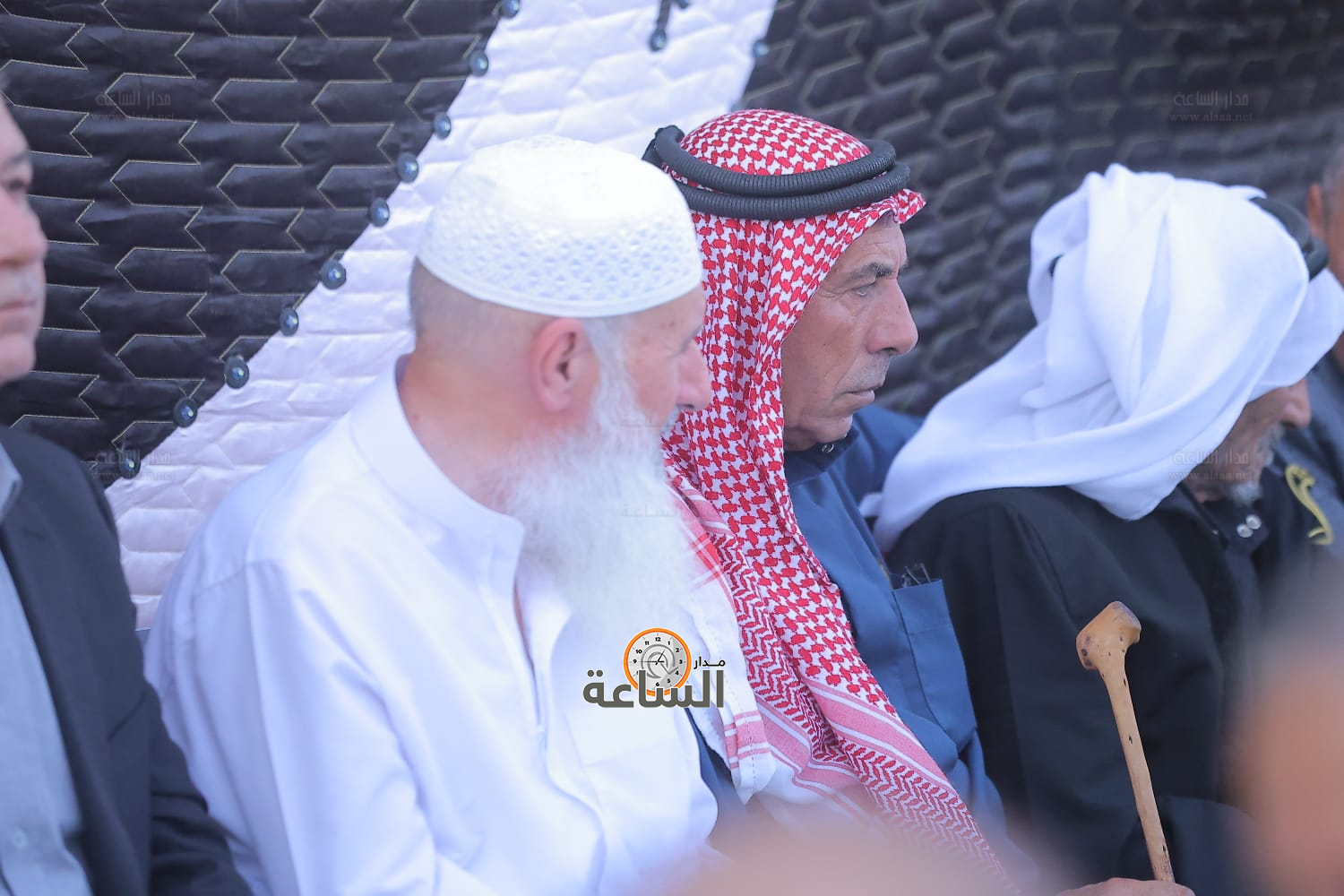 Madar Al-Saa Images 0.828281821236672