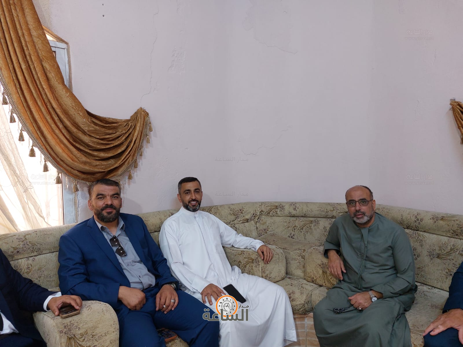 Madar Al-Saa Images 0.7734276559190776