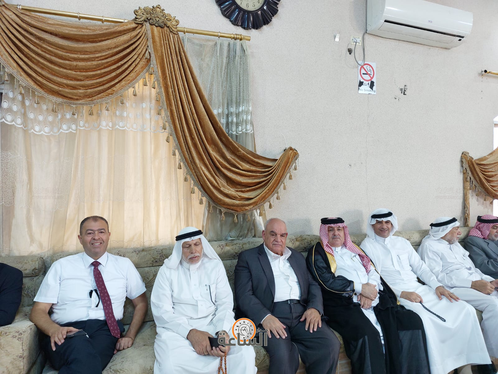 Madar Al-Saa Images 0.19197459613935242