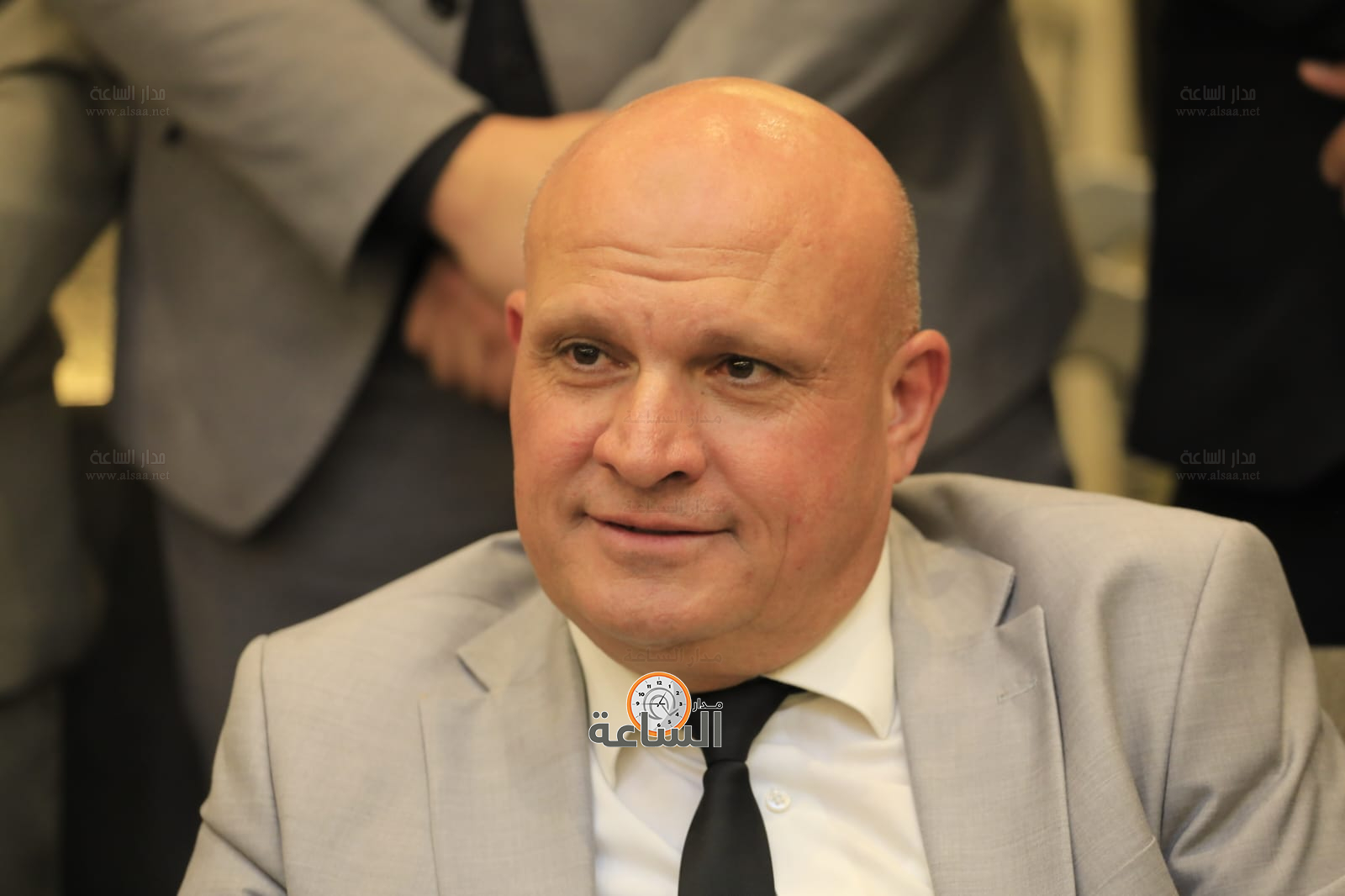 Madar Al-Saa Images 0.9085707140009857