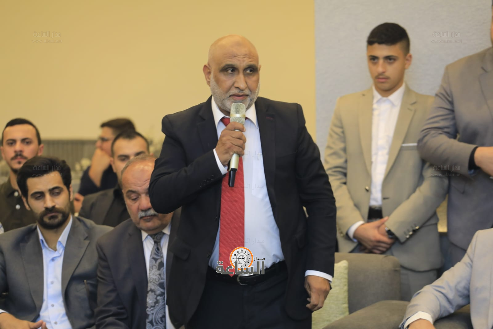 Madar Al-Saa Images 0.40443046958987017