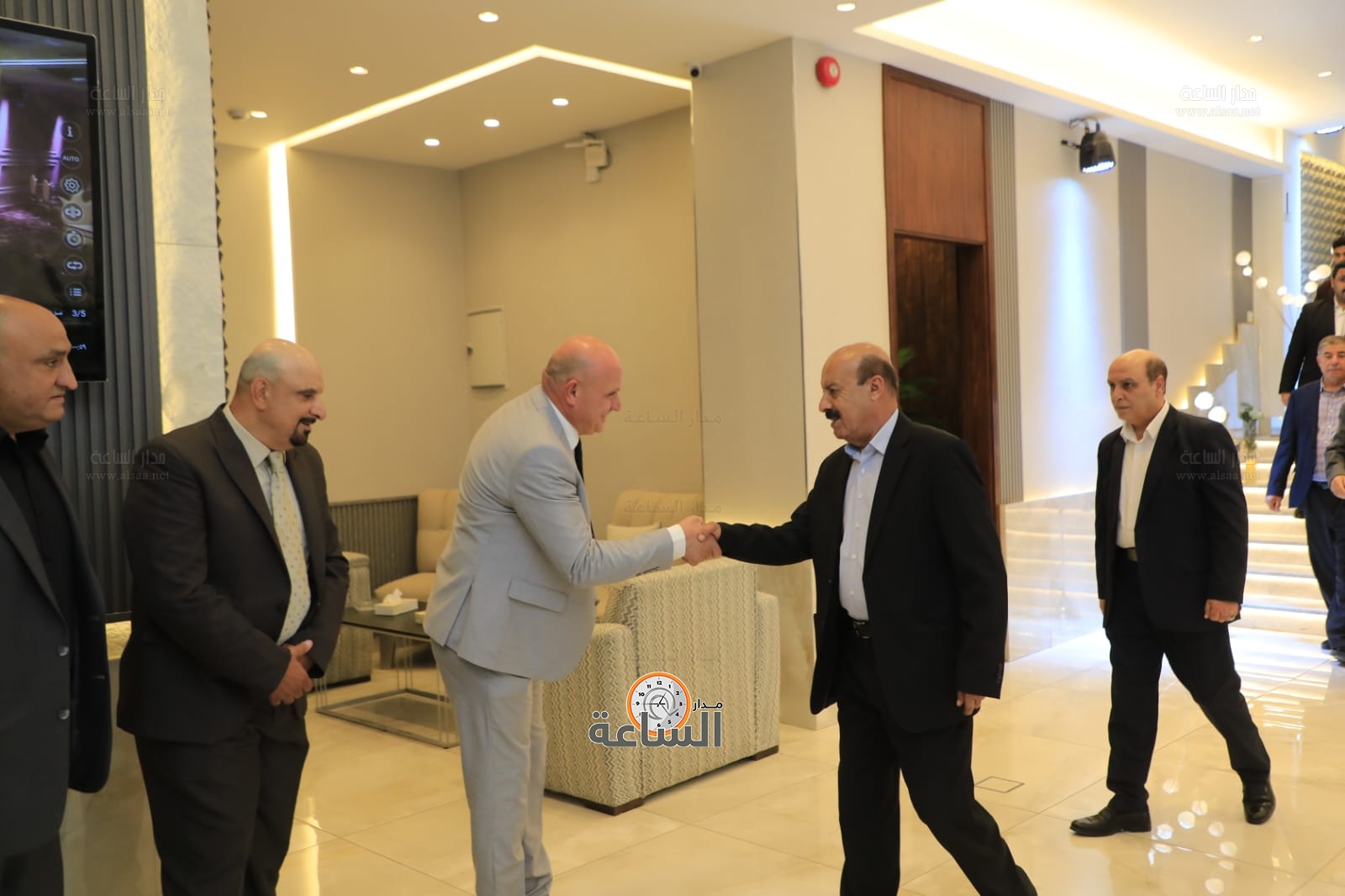 Madar Al-Saa Images 0.7203766244754555