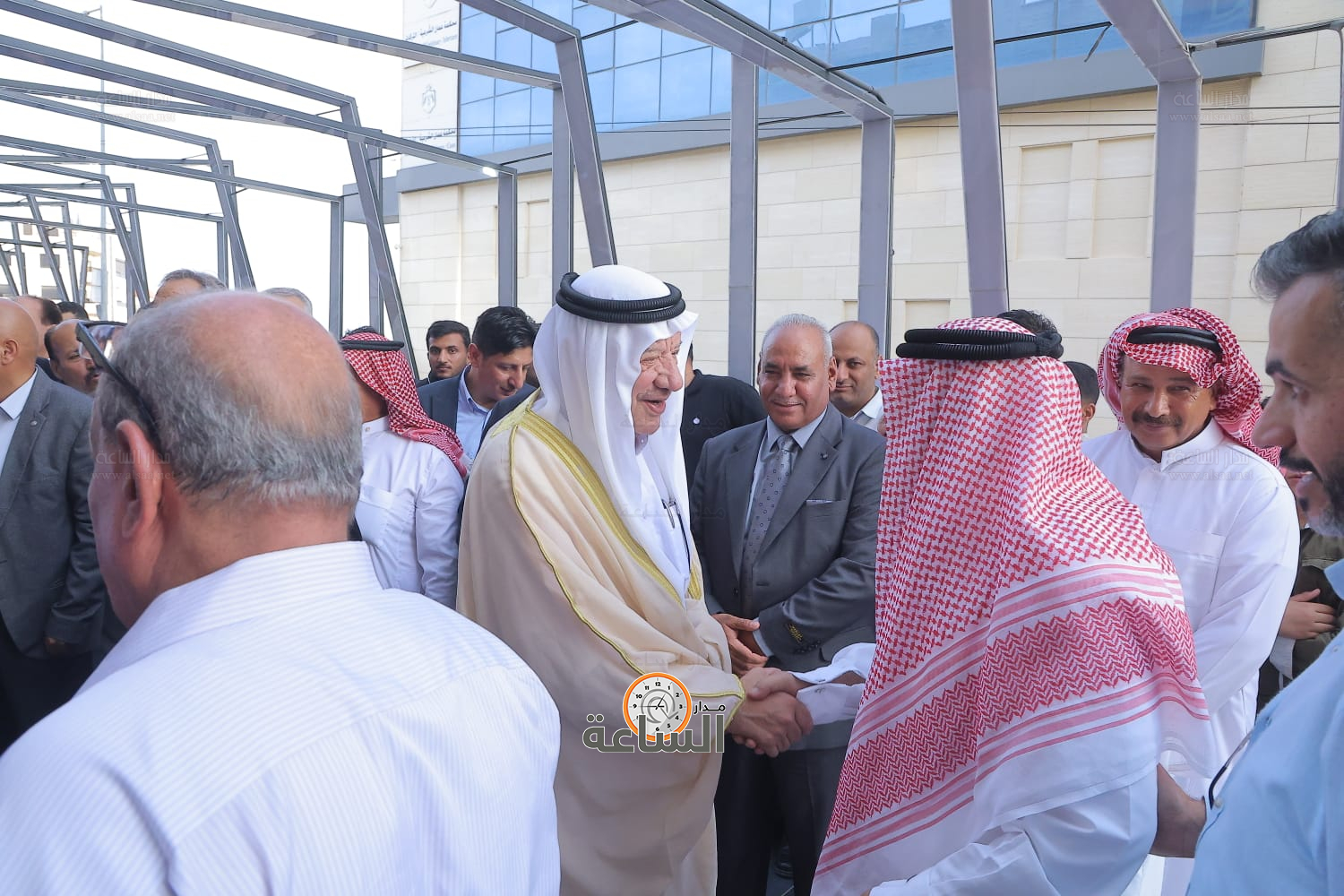 Madar Al-Saa Images 0.9218072556053415