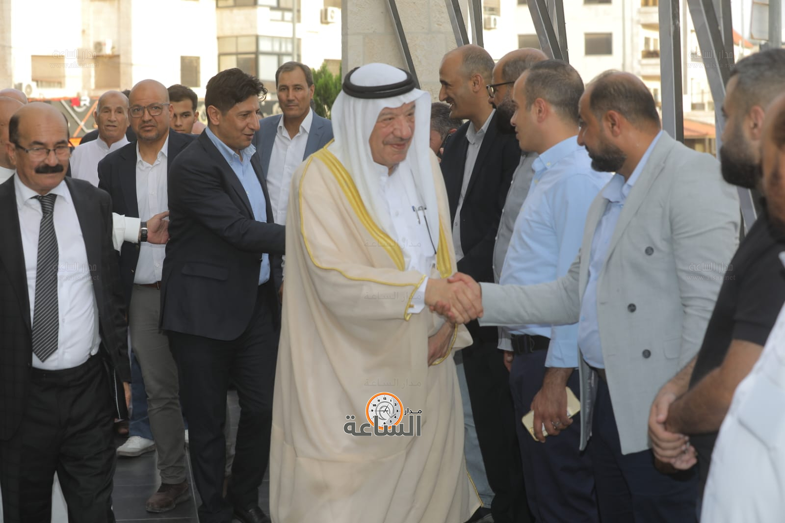 Madar Al-Saa Images 0.027778829493246837