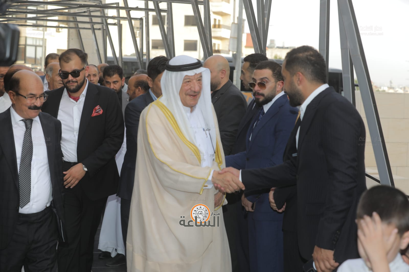 Madar Al-Saa Images 0.37387609415272427