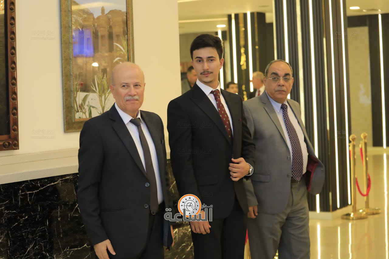 Madar Al-Saa Images 0.11045681690708342