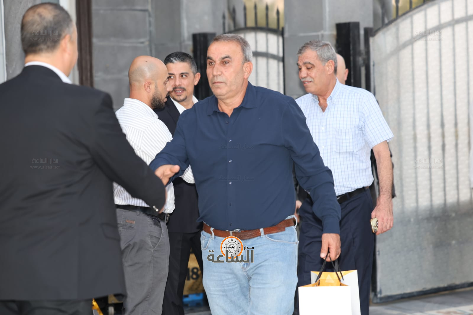 Madar Al-Saa Images 0.2867590341763566