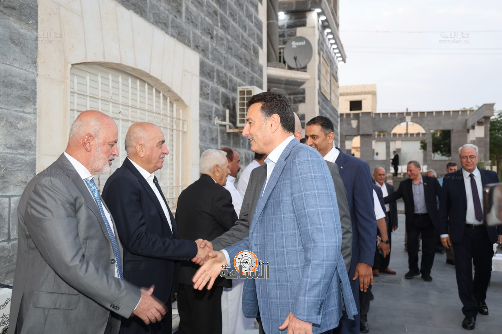 Madar Al-Saa Images 0.7723152862494327