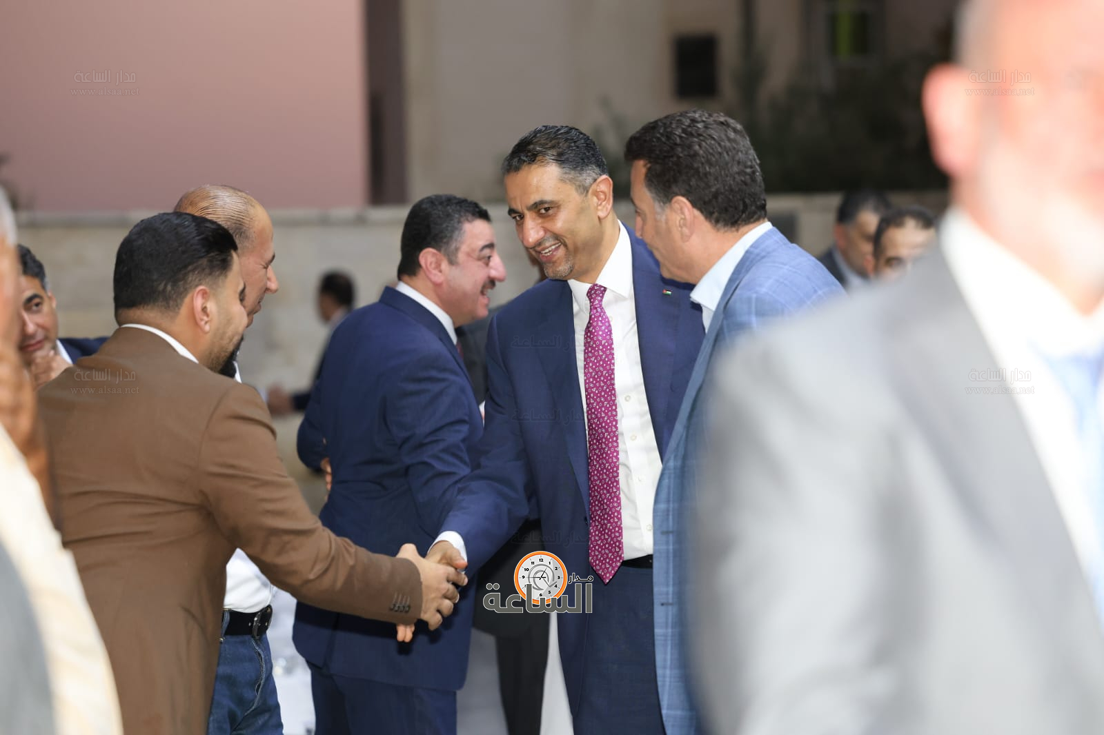 Madar Al-Saa Images 0.08403373150874993