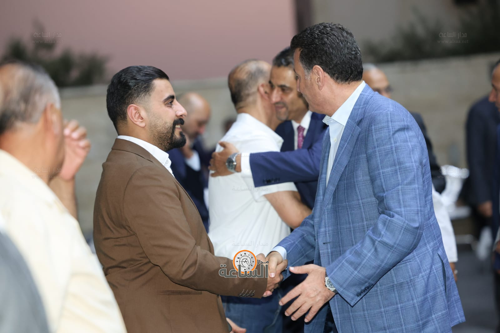 Madar Al-Saa Images 0.7376234523973899