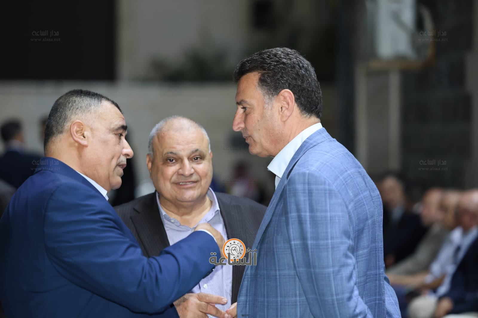 Madar Al-Saa Images 0.1662854594498525