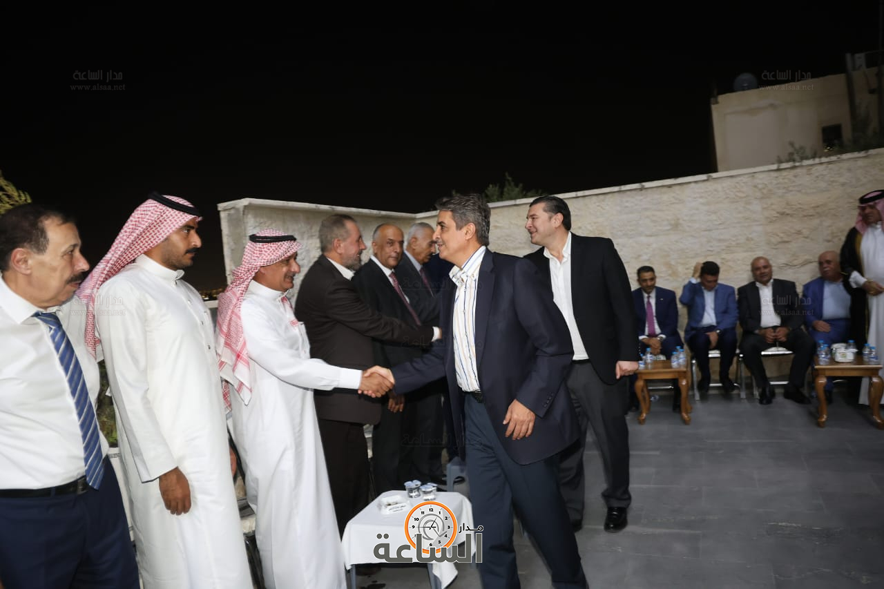 Madar Al-Saa Images 0.16250518665527458