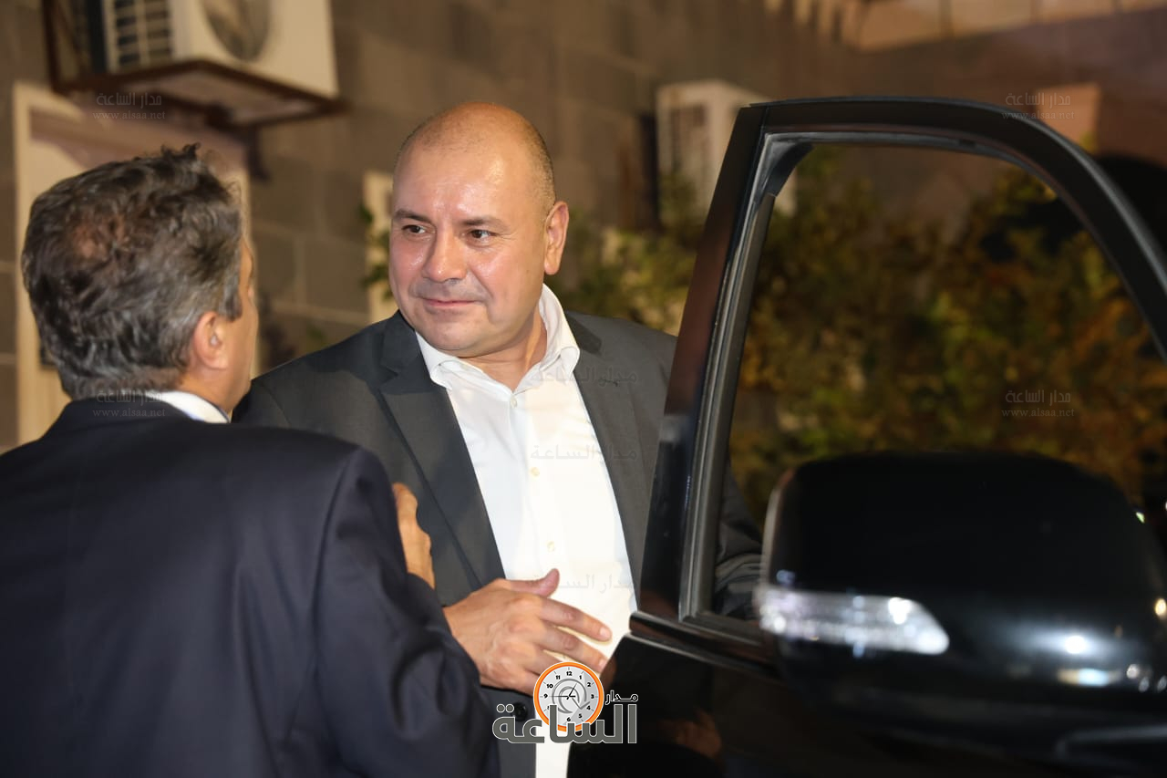 Madar Al-Saa Images 0.3507996217250591