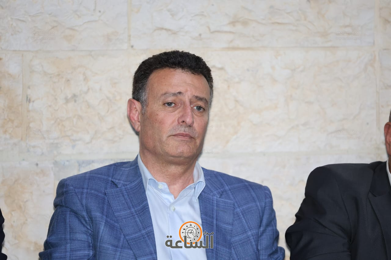 Madar Al-Saa Images 0.15359078842759177