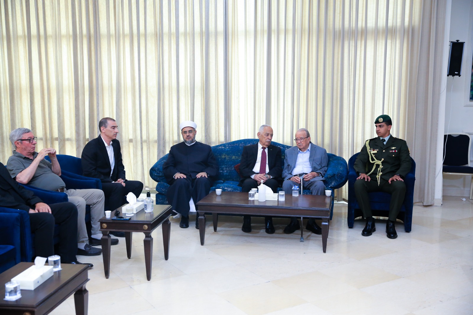 Madar Al-Saa Images 0.9453267923324887