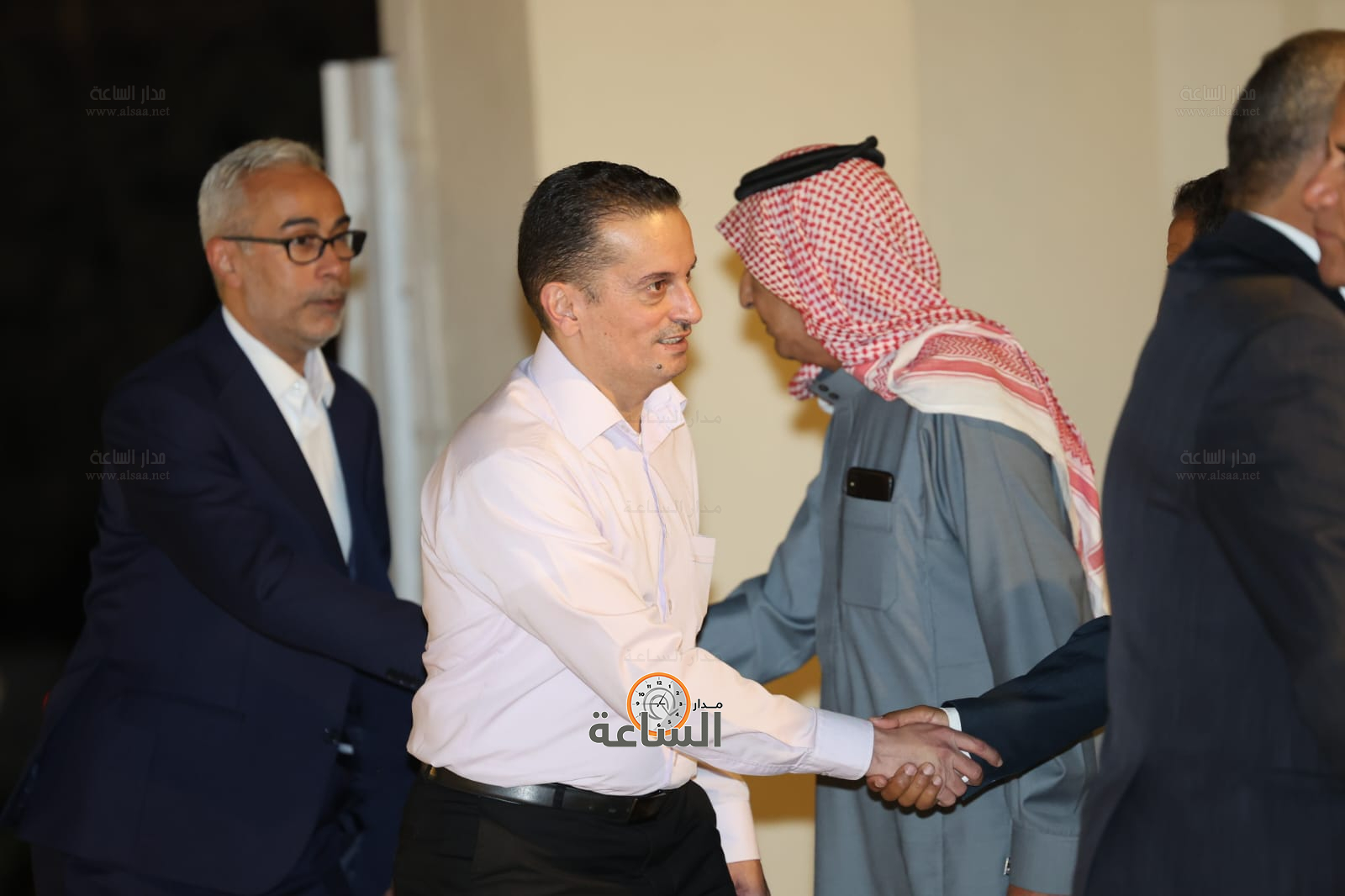 Madar Al-Saa Images 0.8706398866517651