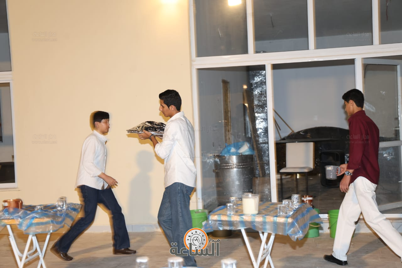 Madar Al-Saa Images 0.4324490670538881