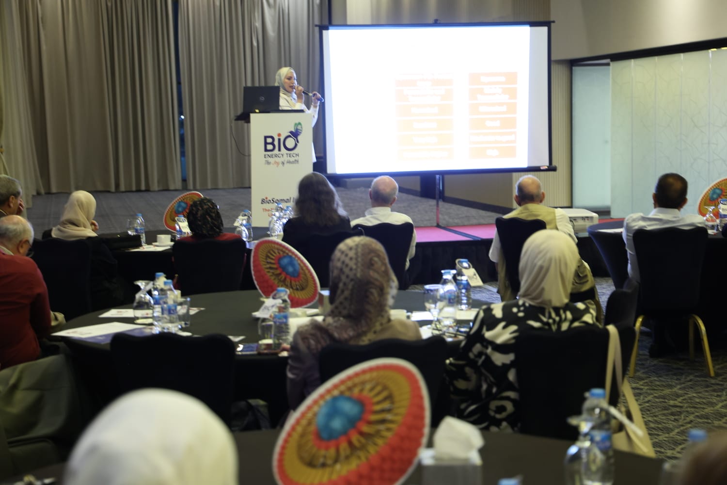 Madar Al-Saa Images 0.27014679993927315