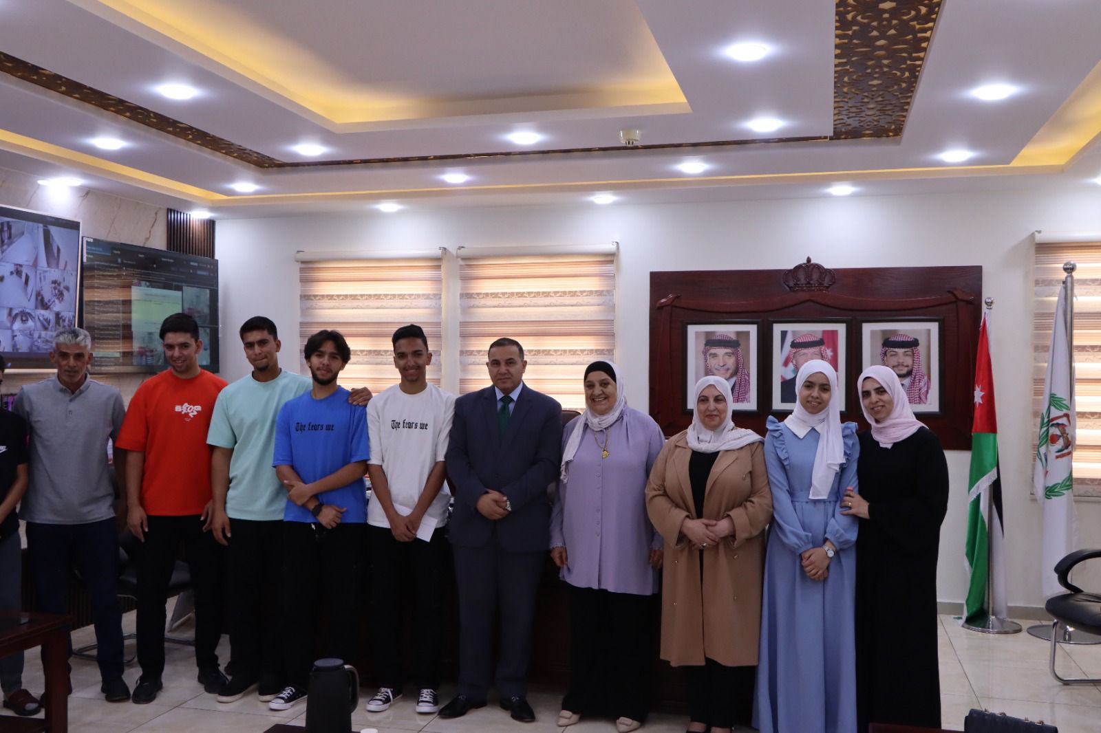 Madar Al-Saa Images 0.9645992762550172