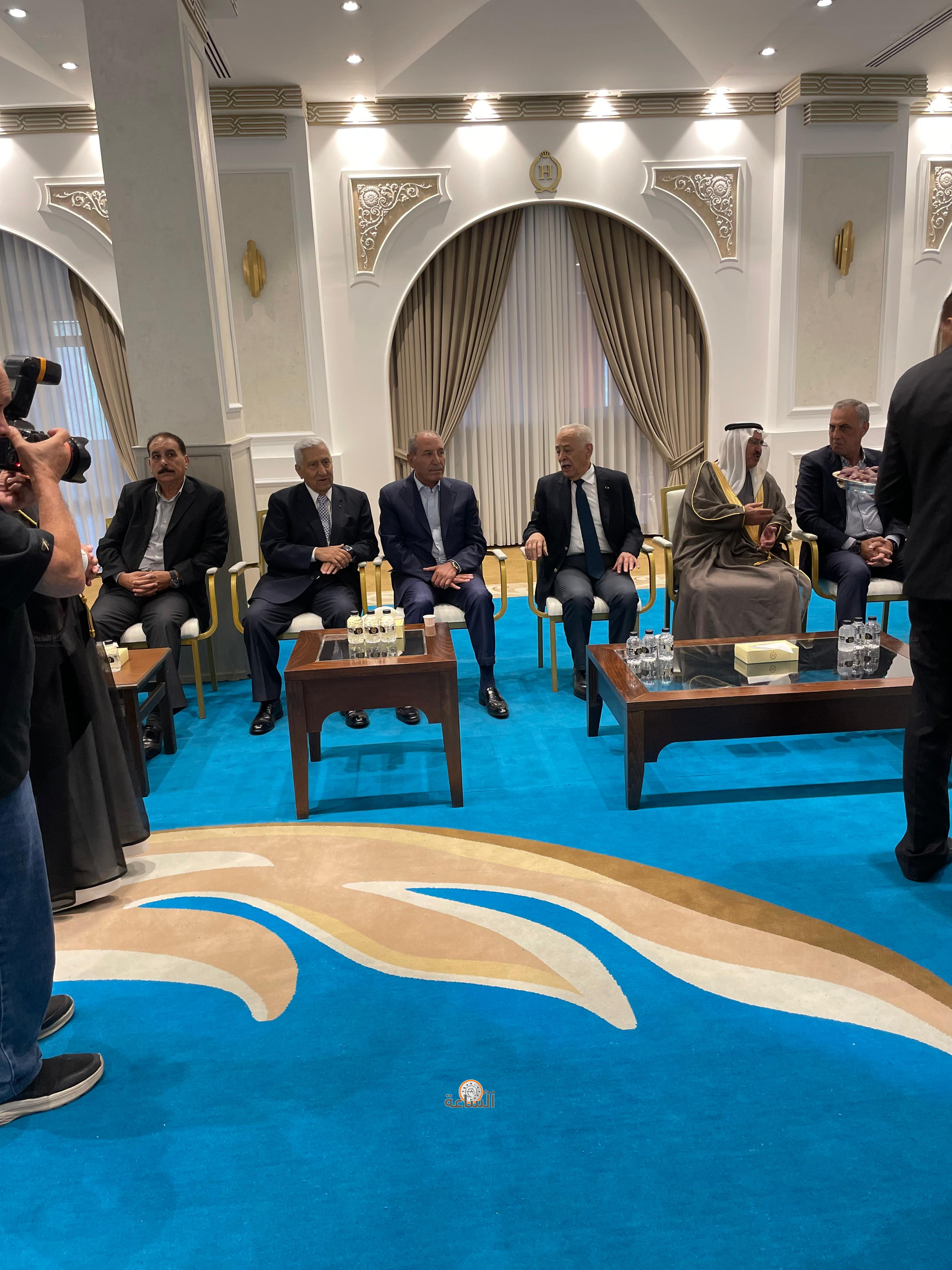 Madar Al-Saa Images 0.7999969183299972