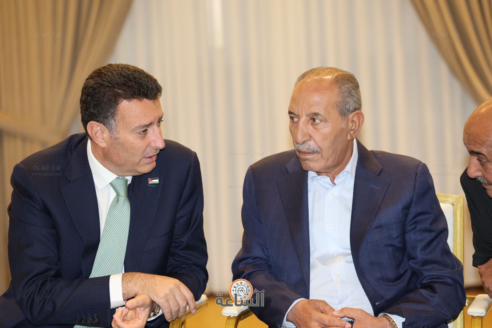 Madar Al-Saa Images 0.9878406684180516