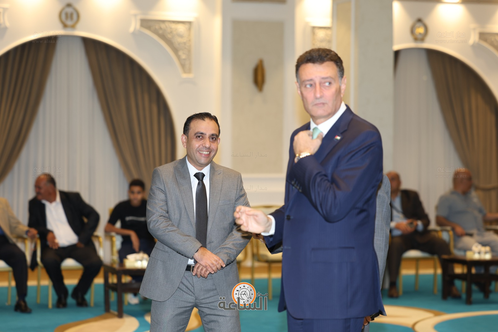 Madar Al-Saa Images 0.14151668829018982