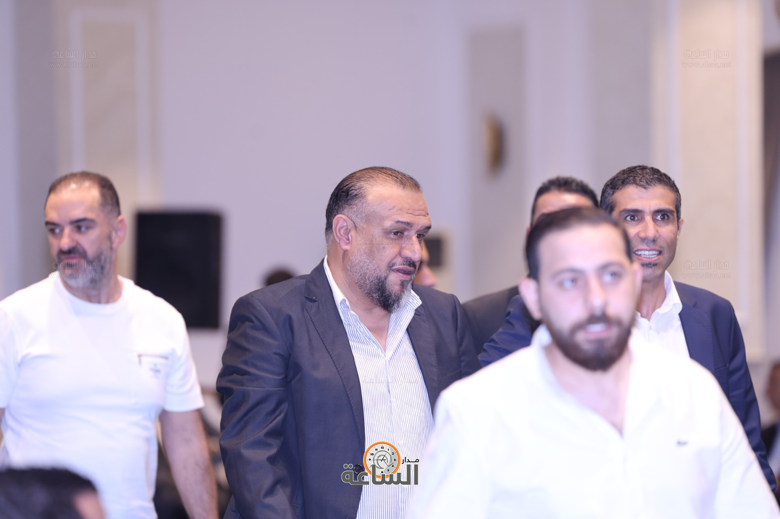 Madar Al-Saa Images 0.4261957405349607