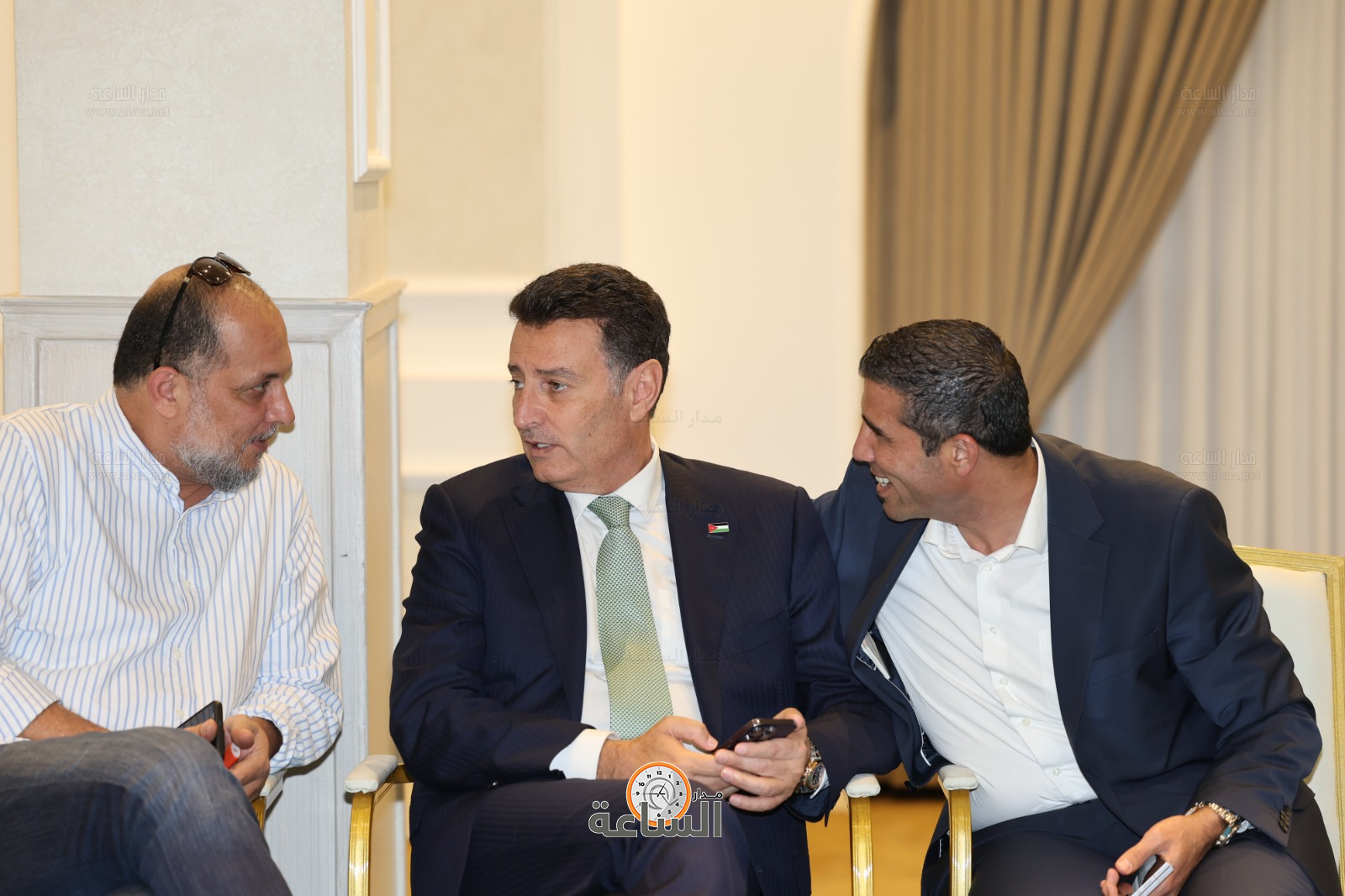 Madar Al-Saa Images 0.1376548186538774