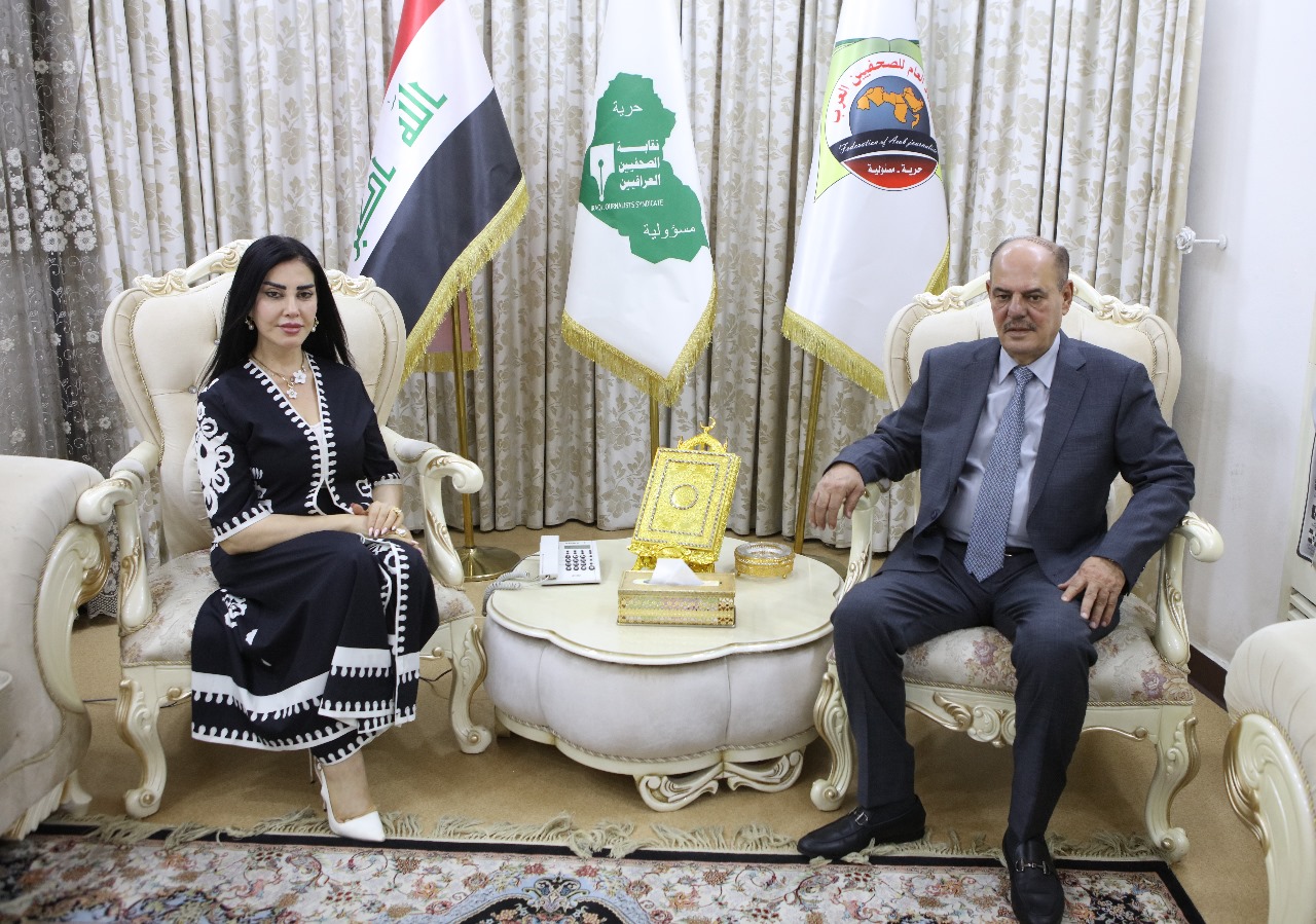 Madar Al-Saa Images 0.6949760713976332