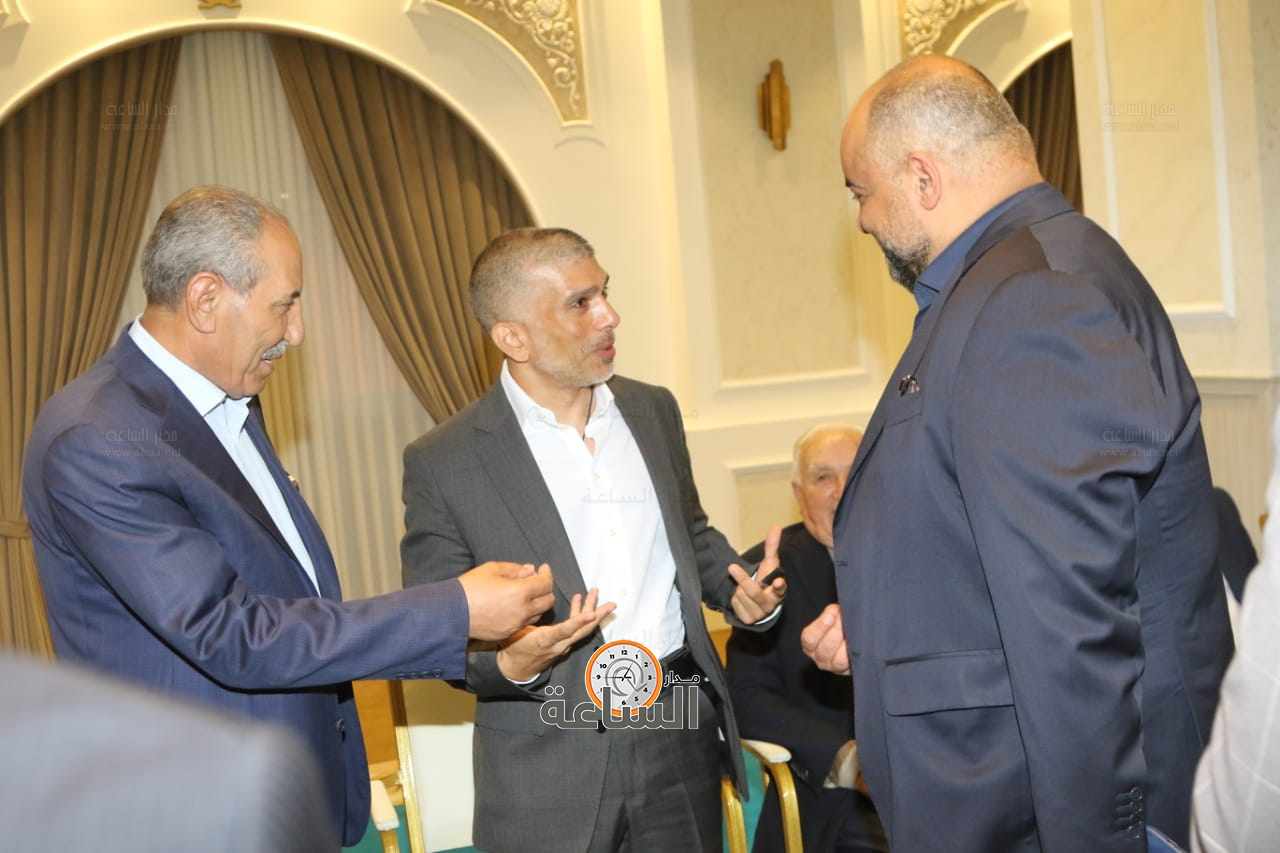 Madar Al-Saa Images 0.32942744382229183