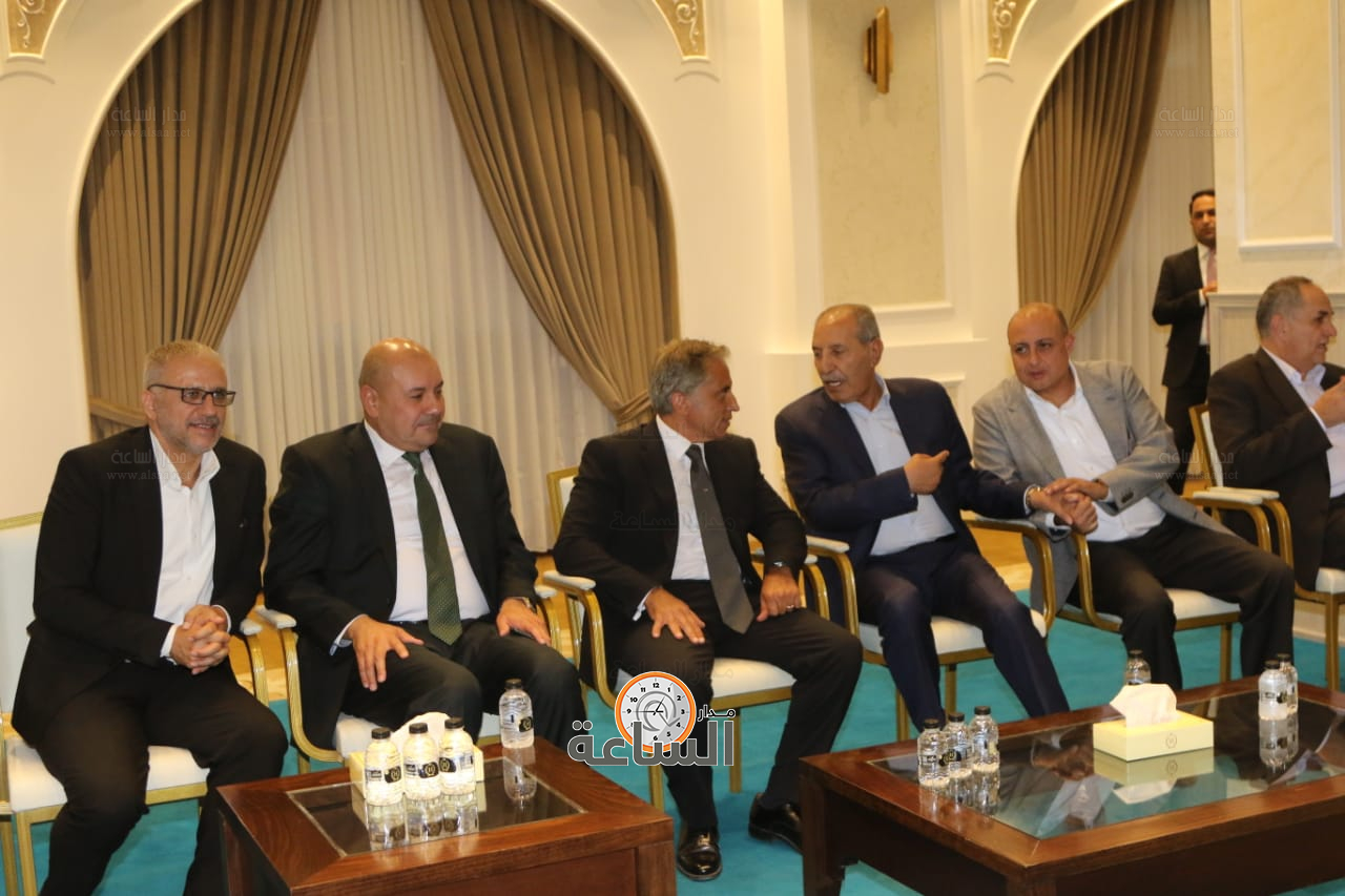 Madar Al-Saa Images 0.4939935000991974