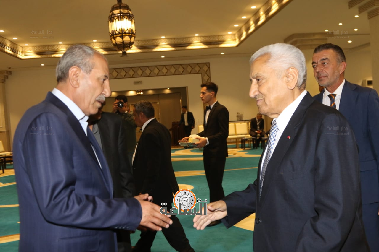 Madar Al-Saa Images 0.5283704122435001