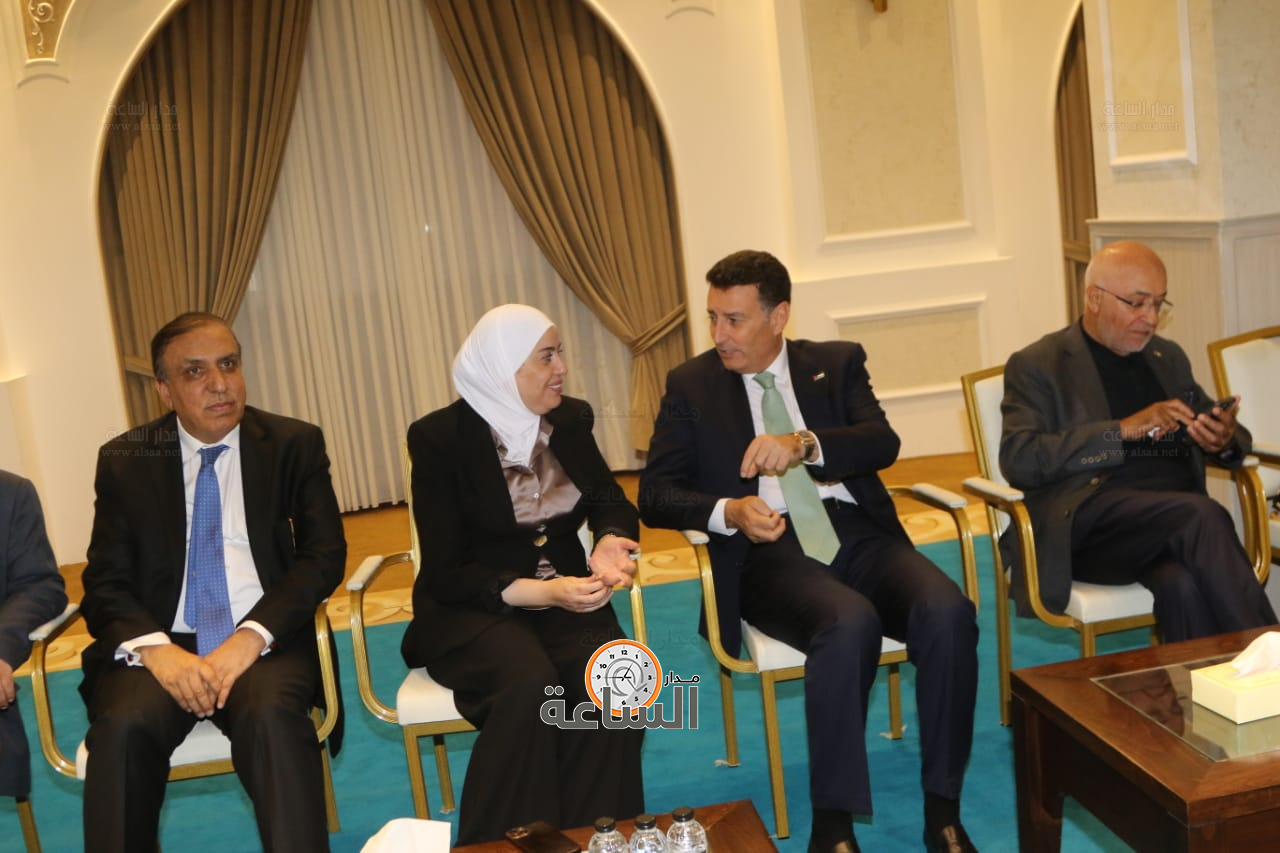 Madar Al-Saa Images 0.6947467537386169