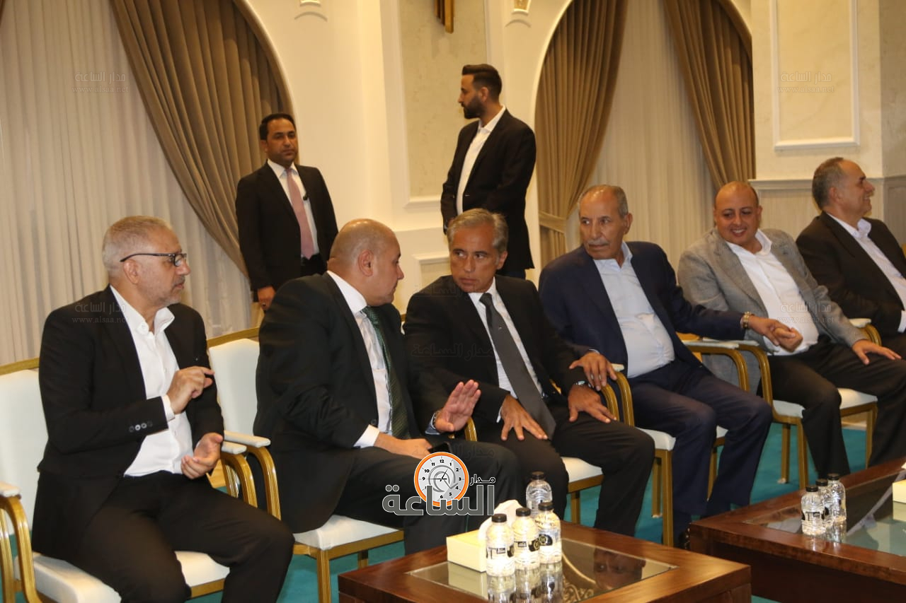 Madar Al-Saa Images 0.9706865832429564