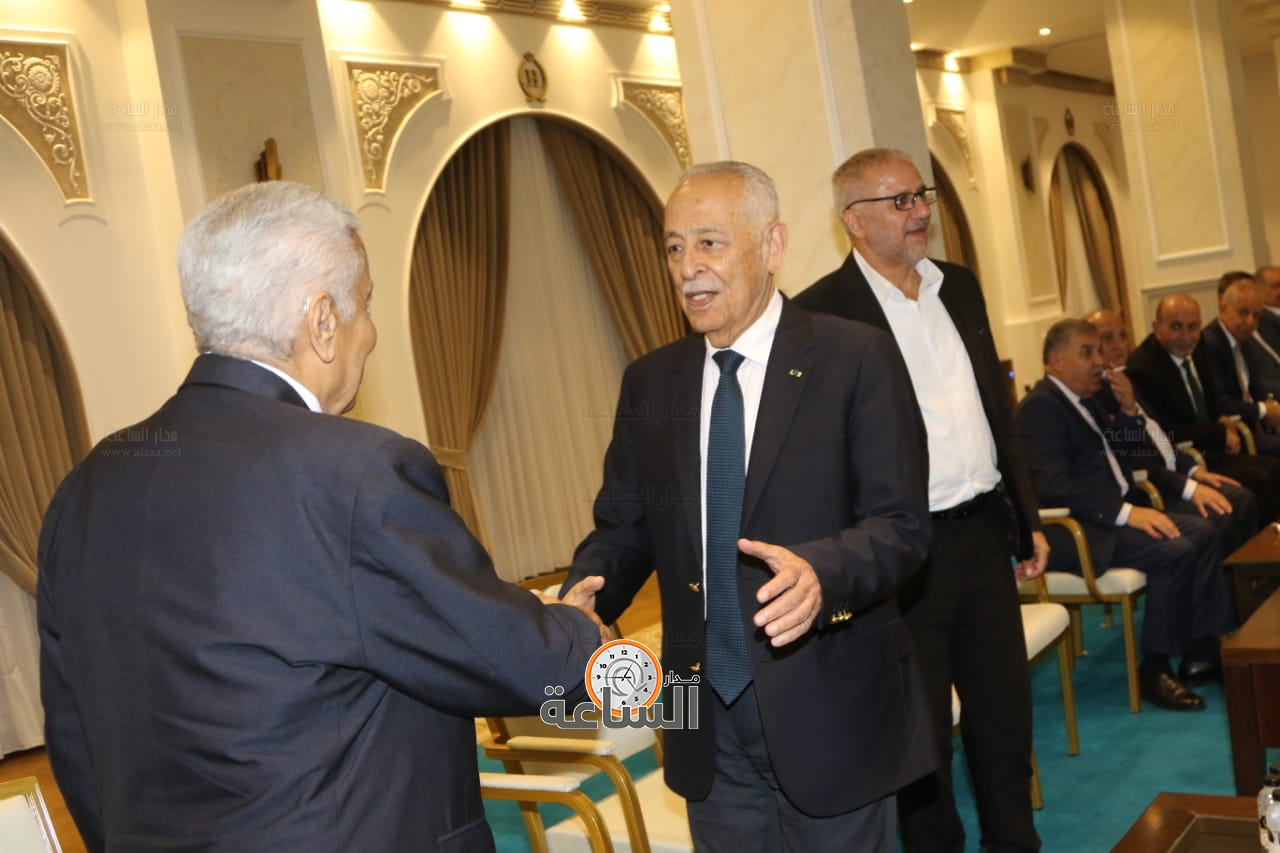 Madar Al-Saa Images 0.7789487170841198