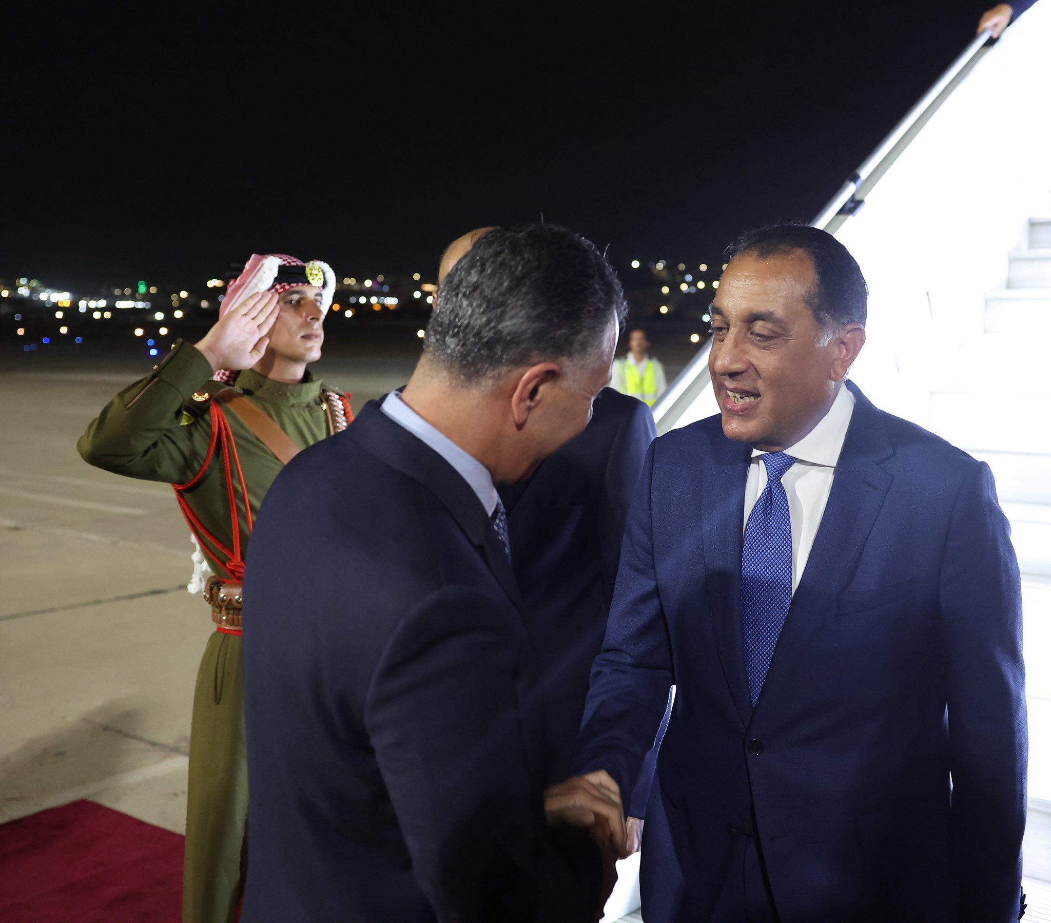 Madar Al-Saa Images 0.6441645541942502